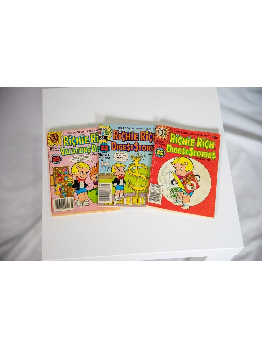 VINTAGE Richie Rich Digest Stories Magizine Comic Books No 3, 4, 11 - Lot of 3